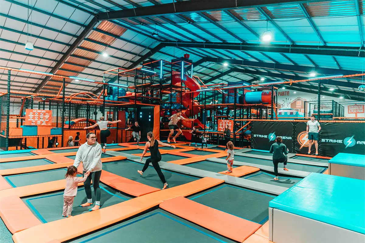 Zhenghan ocean-themed indoor soft play area equipped with a massive ball pit, submarine features, and safe padded structures for kids.